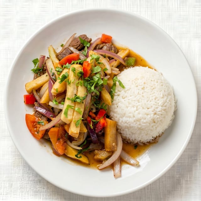 Saltado De Papas.